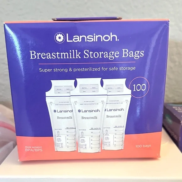 Lansinoh Breastmilk Storage Bags and Nursing Pads Set - Picture 3 of 7
